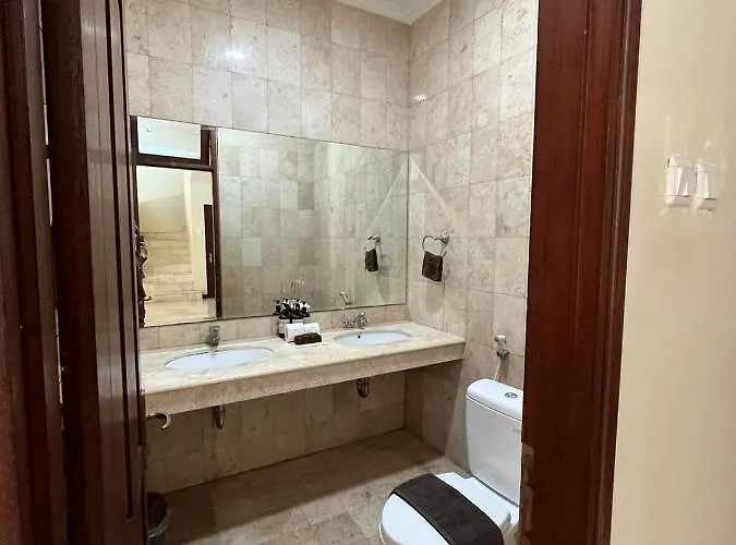 - 4br With Private Xl Pool Villa Kuta (Bali)
