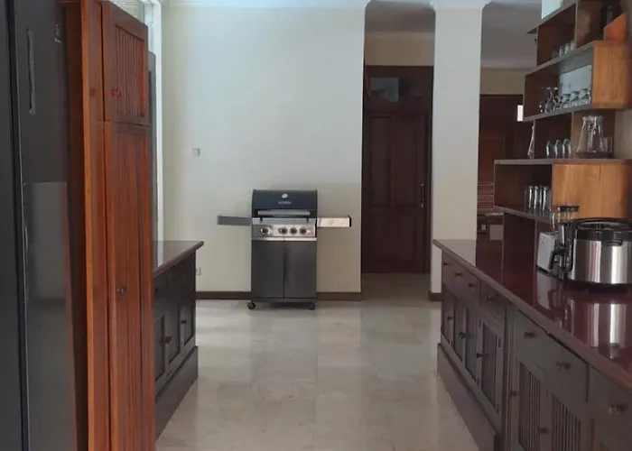 - 4br With Private Xl Pool